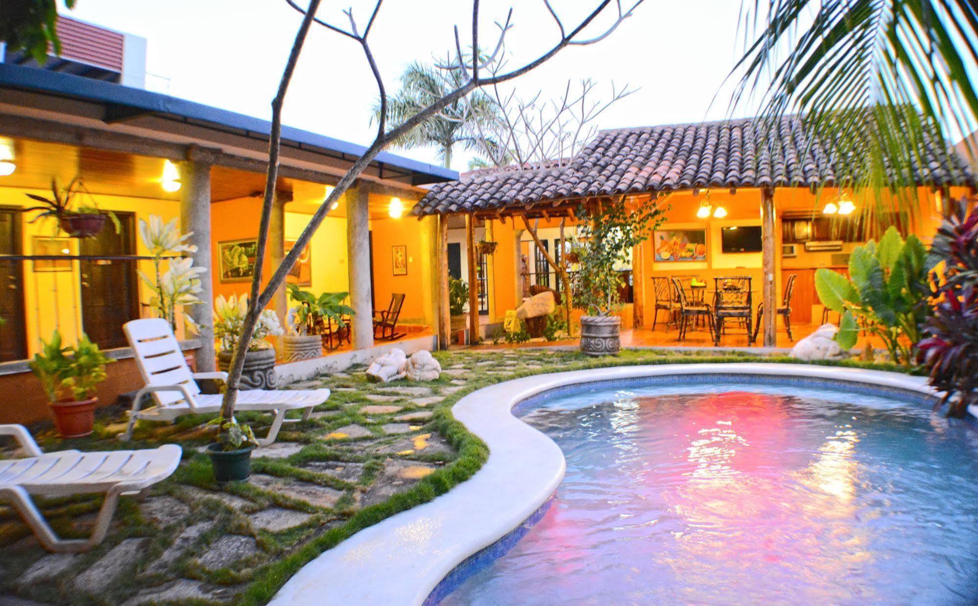Hotel Colonnade Nicaragua Managua Exteriör bild
