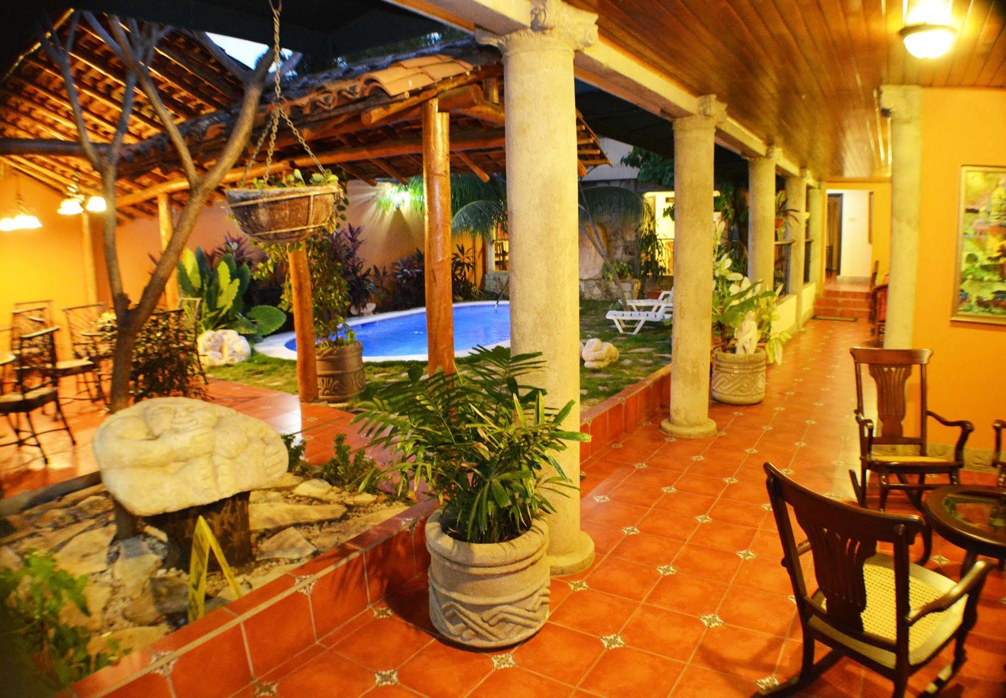 Hotel Colonnade Nicaragua Managua Exteriör bild